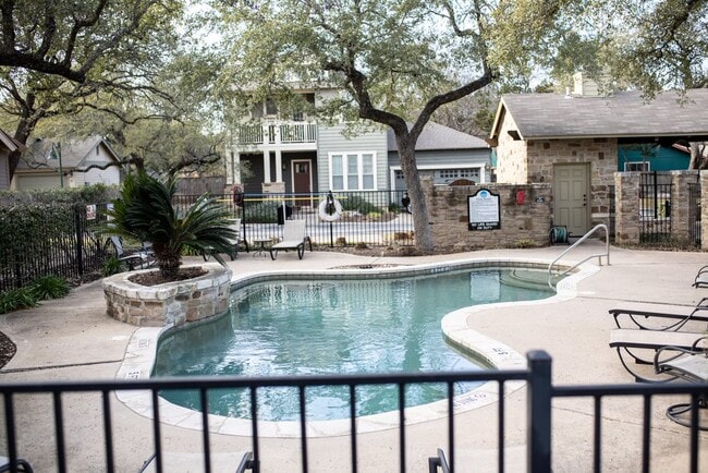 Building Photo - 13604 Caldwell Dr