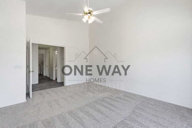 Building Photo - 4622 E Summerhaven Dr