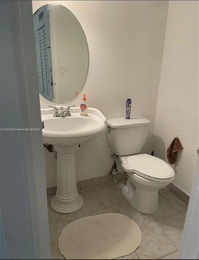 Building Photo - 16909 N Bay Rd