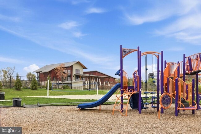 Building Photo - 20151 Northpark Dr