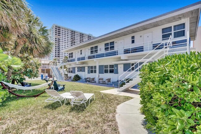 Building Photo - 810 S Surf Rd