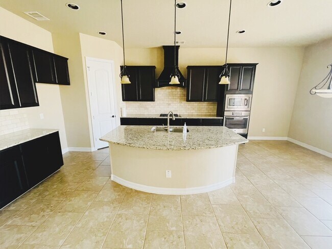 Building Photo - 24518 Ali Creek Ct