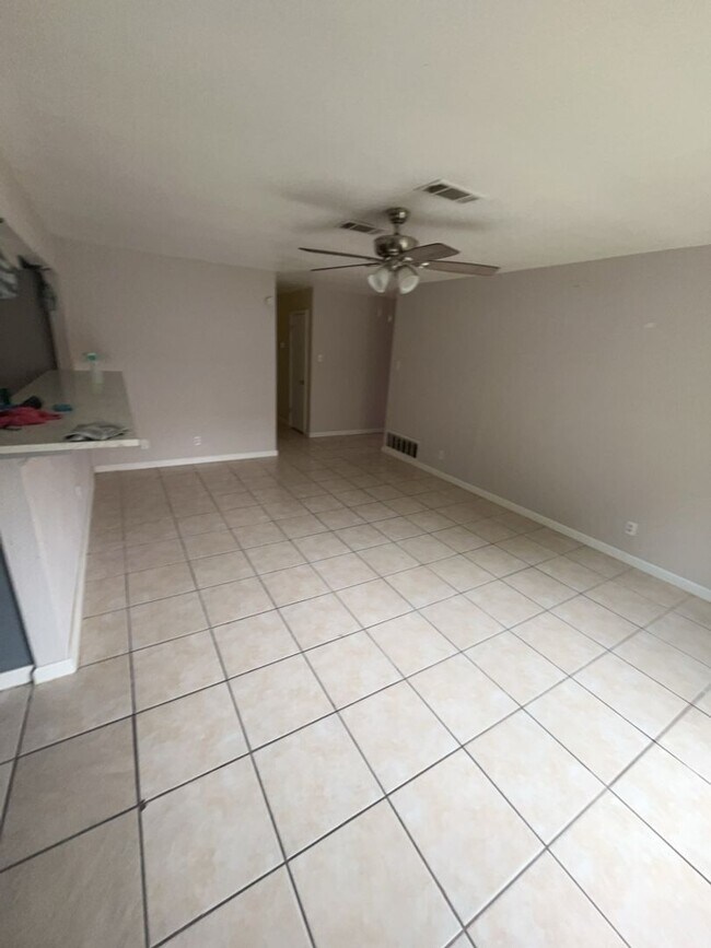 Building Photo - 4bd/1.5B IN Killeen