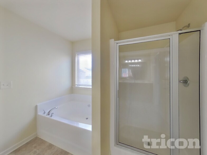 Building Photo - 2348 Centenary Way Ct