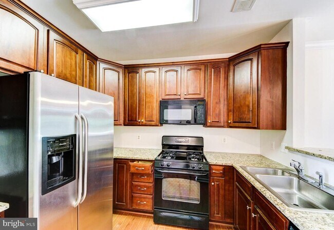 Building Photo - 20385 Belmont Park Terrace