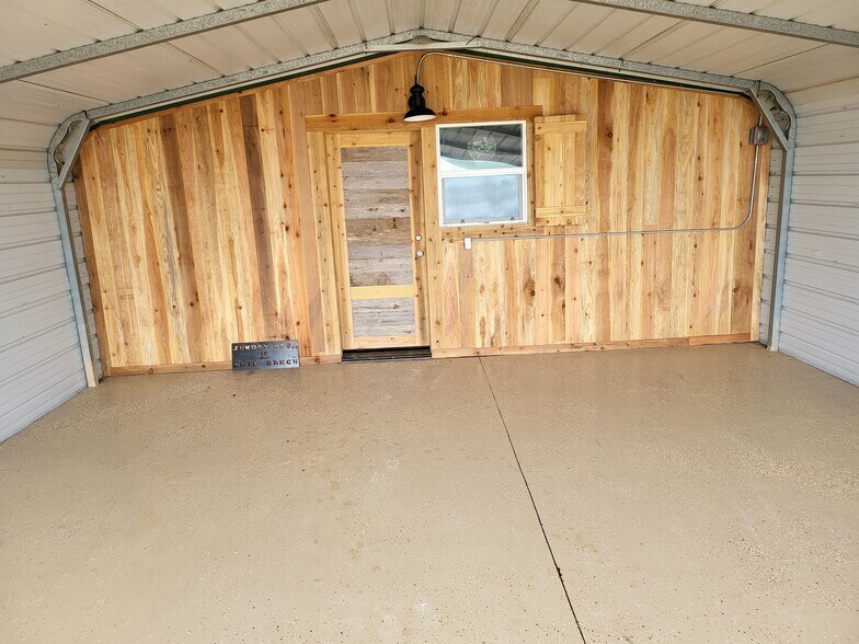 Building Photo - 7223 Neiman Rd