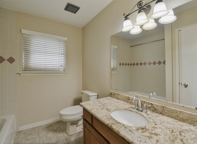 Building Photo - 2915 Valley Rose Dr