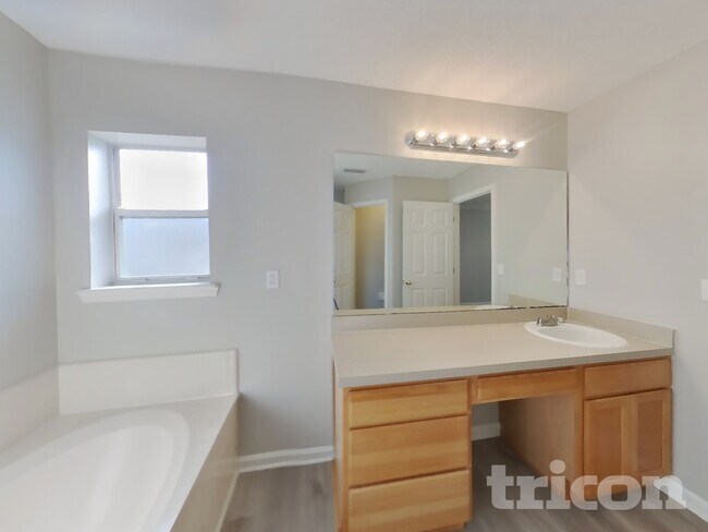 Building Photo - 585 Fallen Timbers Dr