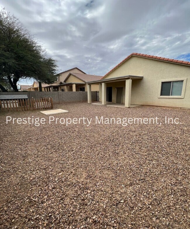 Building Photo - Sahaurita Home W/ Access To Some Wonderful Amenities!