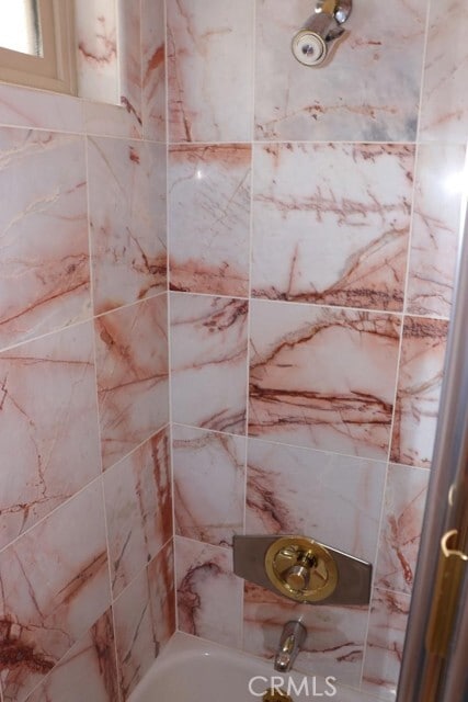 Building Photo - 985 W 9th St