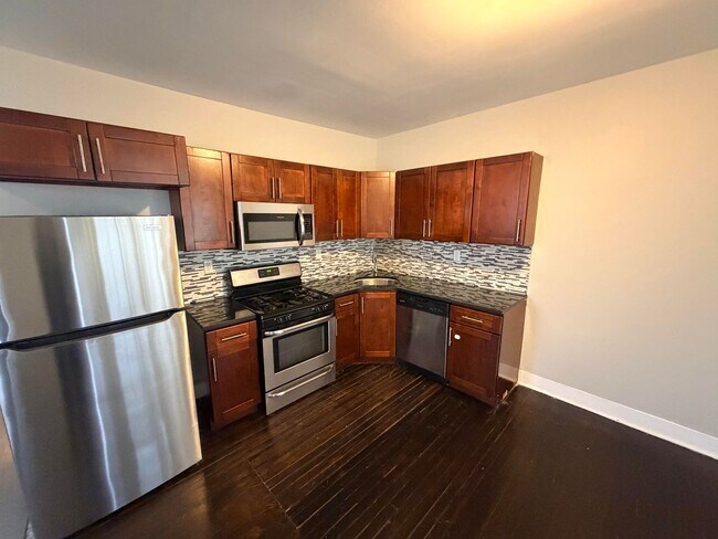 Building Photo - 45 S Pine Ave