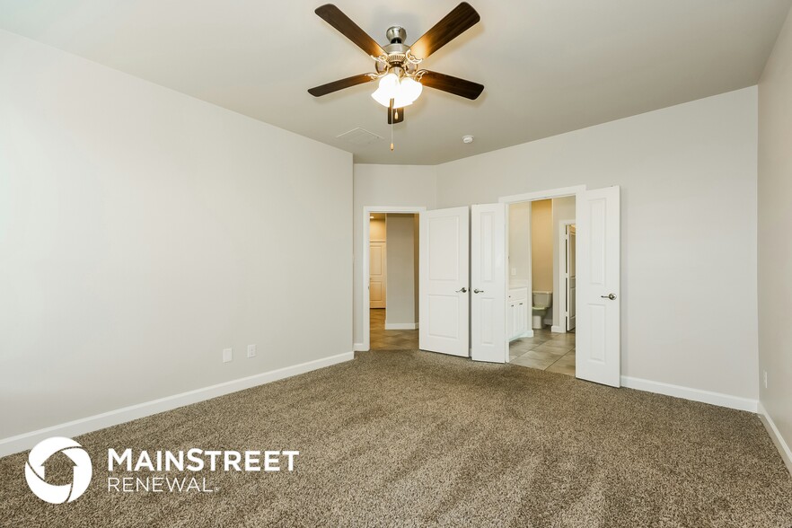 Building Photo - 2519 Sunburst Dr