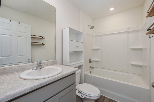 Building Photo - 4378 Jitterbug St