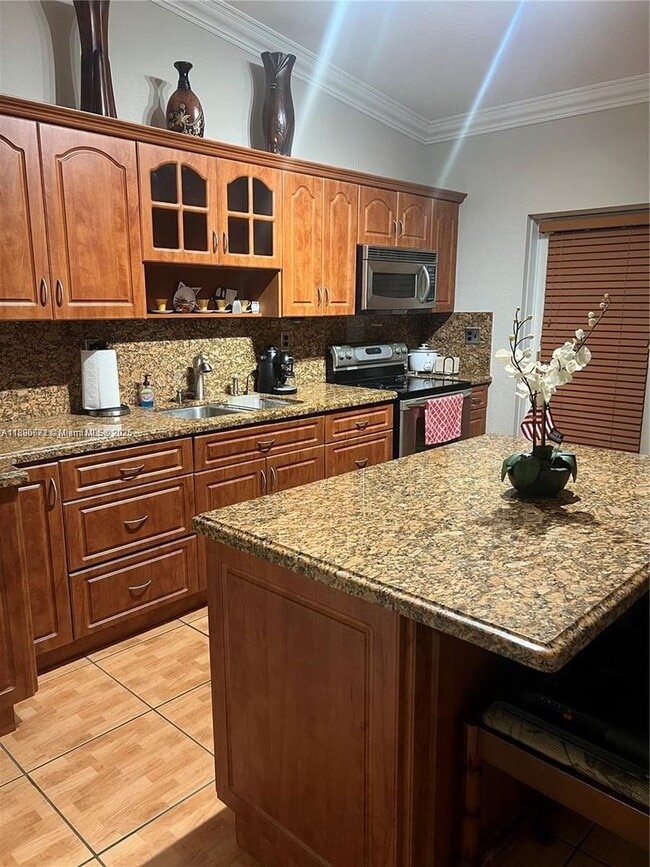 Primary Photo - 7667 NW 182nd Ln