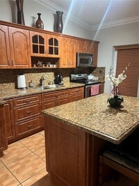 Building Photo - 7667 NW 182nd Ln