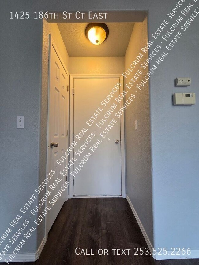 Building Photo - 1425 186th St Ct E