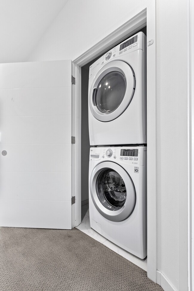 Building Photo - 4244 S Greenbelt Station Dr