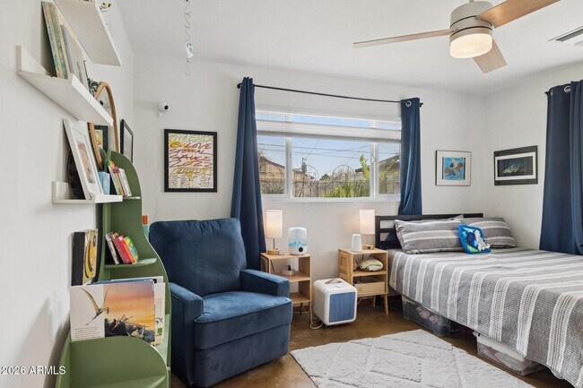 Building Photo - 6721 N 12th Wy