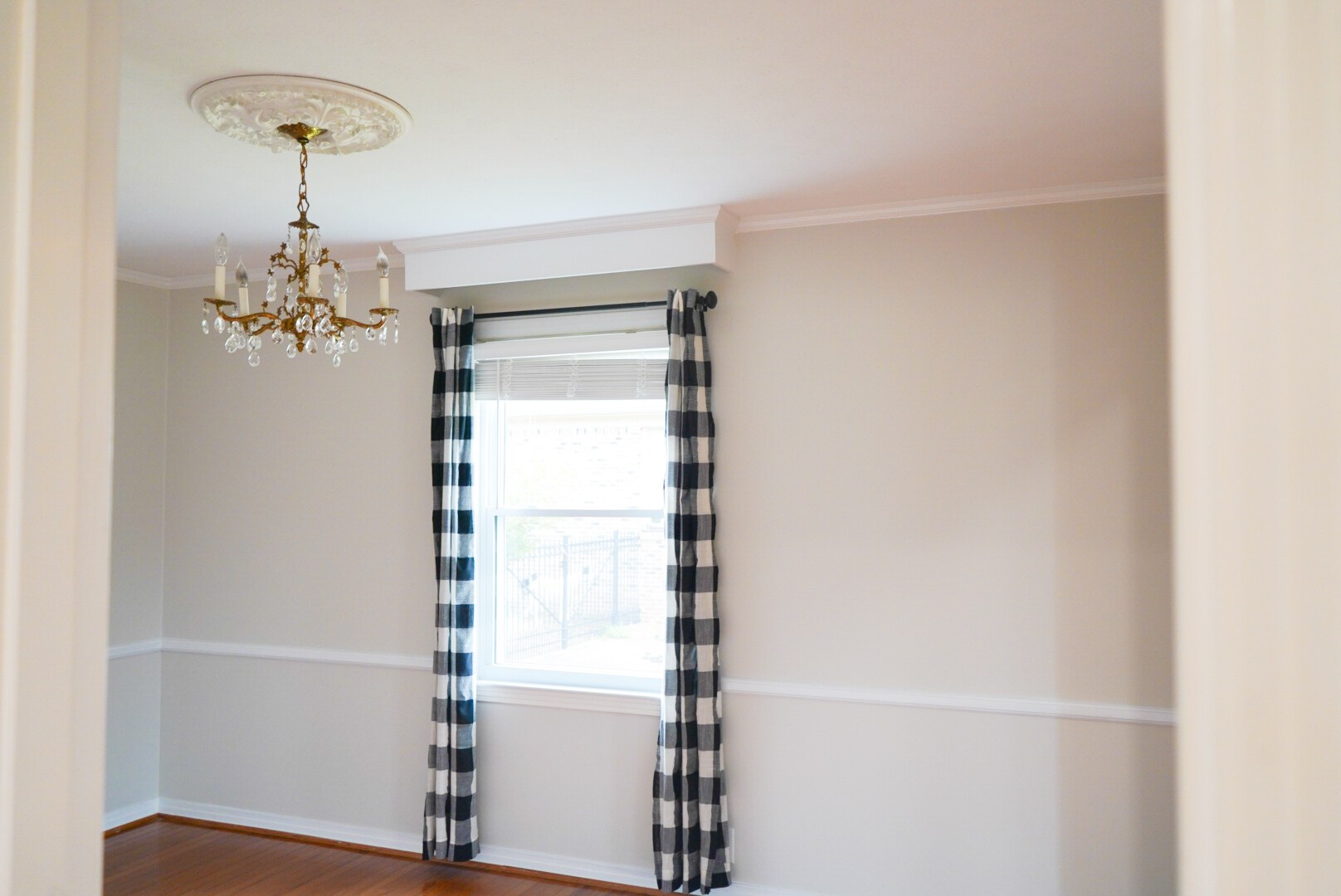 Dining room - 735 Fisk Rd