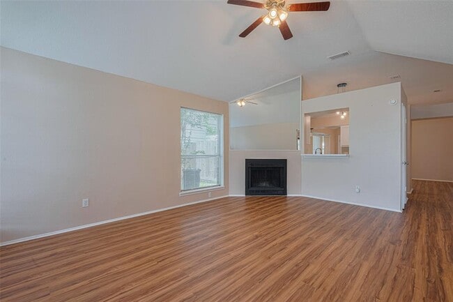 Building Photo - 15827 Beechnut St