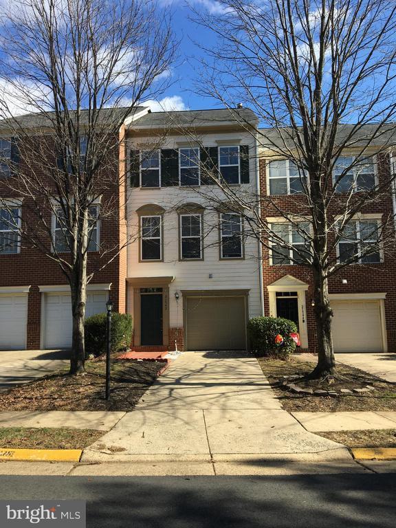 Building Photo - 21542 Harvest Green Terrace