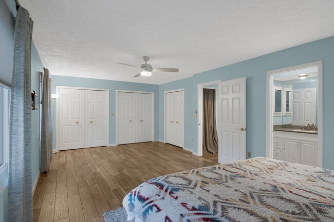 Building Photo - Charming Home at the Base of Old Mission Peninsula