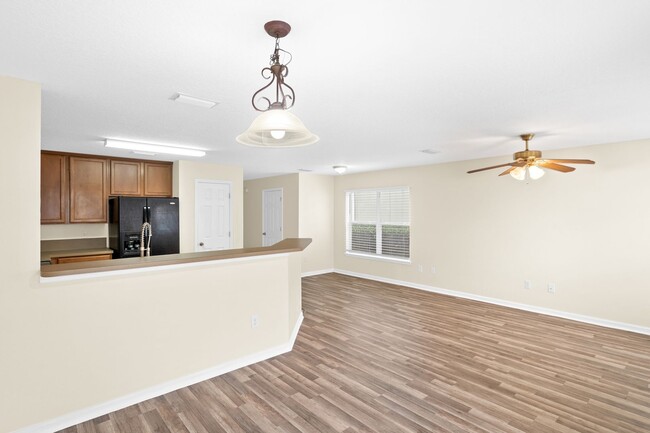 Building Photo - Gated Community