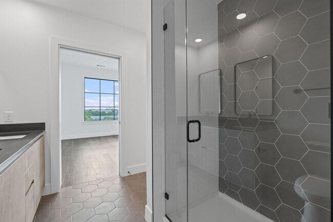 Building Photo - 4315 S Congress Ave