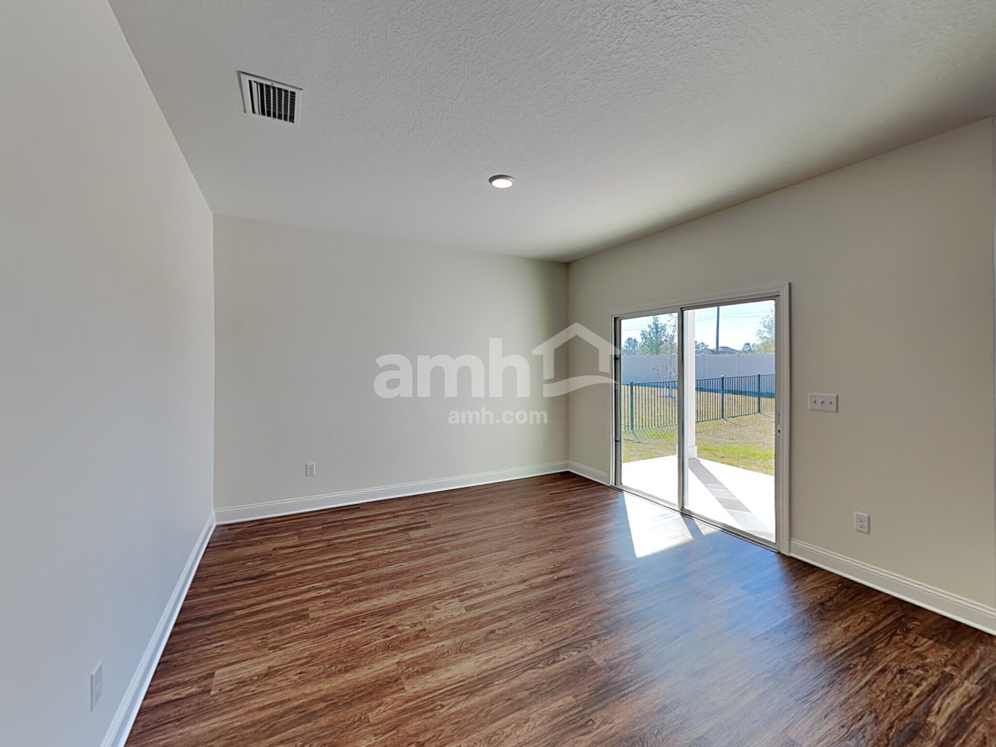 Building Photo - 117 Banyan Frst Dr