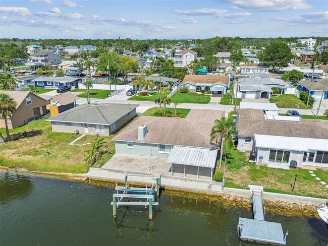 Building Photo - 13909 Berkowitz Ave