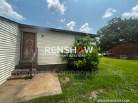 Building Photo - 181 Lealand Ln