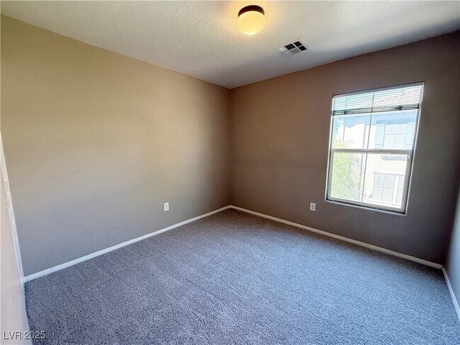 Building Photo - 4375 Braeburn Glen St