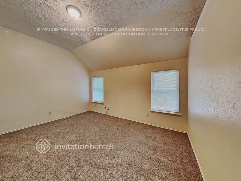 Building Photo - 10514 Wayward Wind Ln