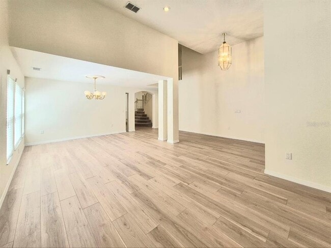 Building Photo - 2214 Green Oaks Ln