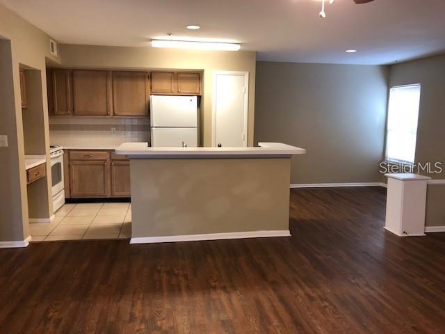 Building Photo - 494 N Pin Oak Pl