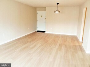 Building Photo - 3805 Swann Rd