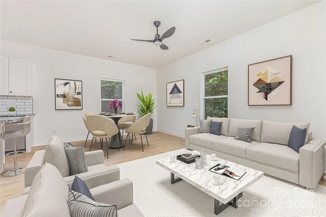 Building Photo - New Construction 3 Bed 2.5 Bath Home in Hickory, NC