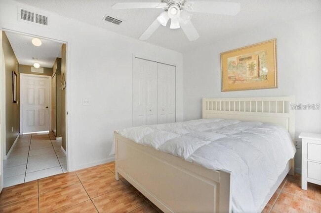 Building Photo - 50989 U S 27 Unit