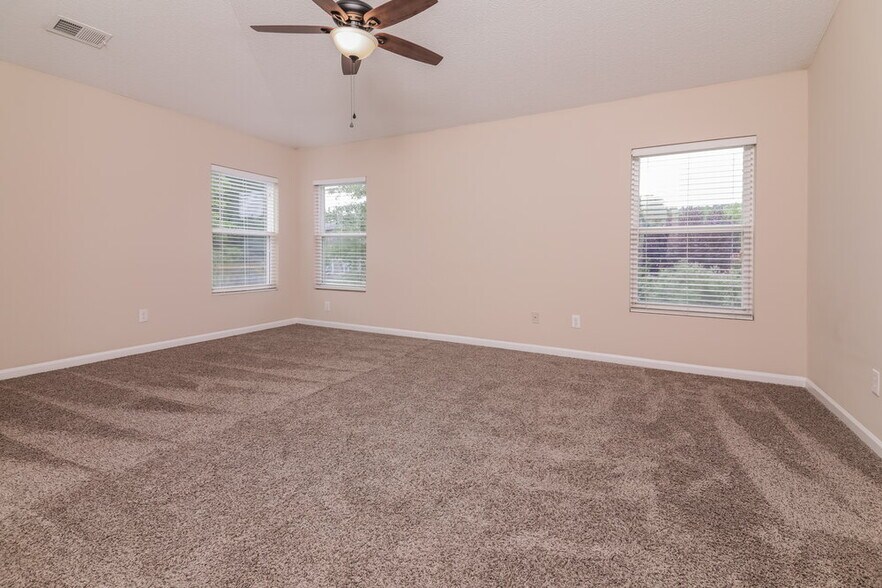 Building Photo - 101 Palmdale Ct