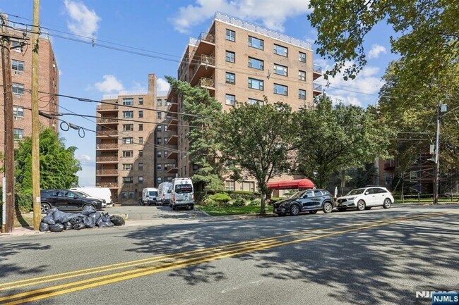 Building Photo - 8800 JFK Blvd E