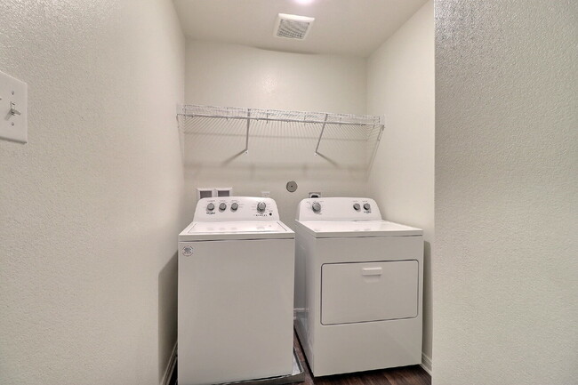 Building Photo - Move-In Ready 3-Bed Home with Solar Panels + Washer, Dryer & Refrigerator — Half Off Second Full ...