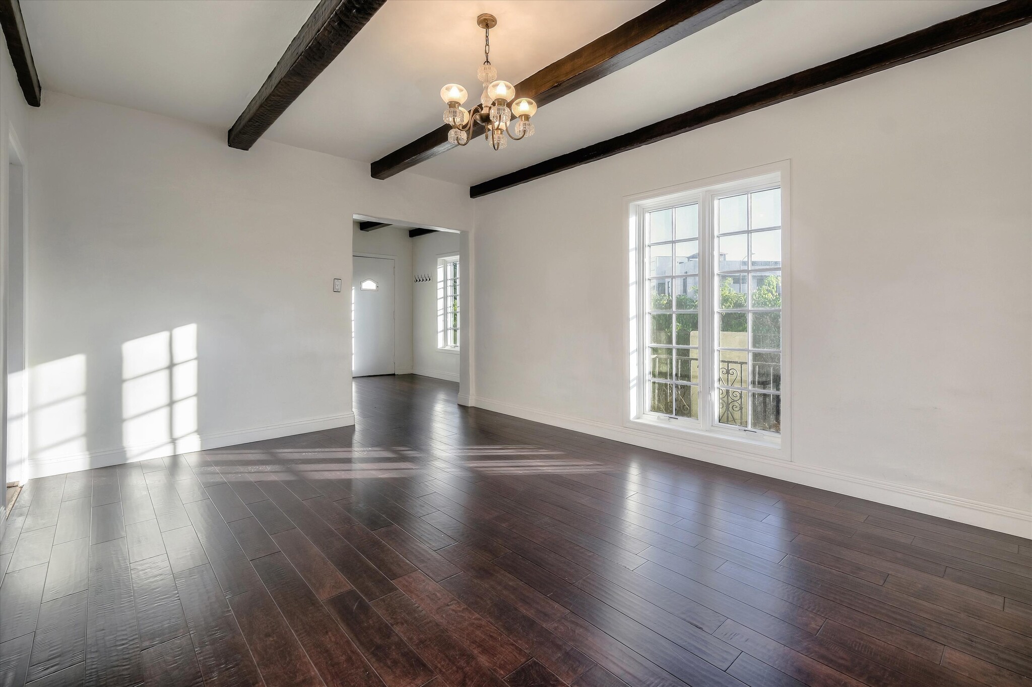 Building Photo - 366 S Crescent Heights Blvd