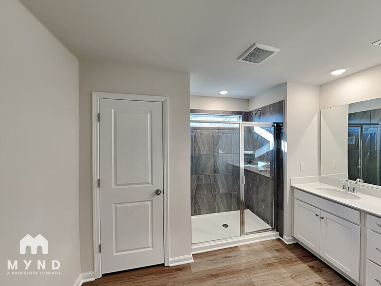 Building Photo - 13049 Cottage Crst Ln