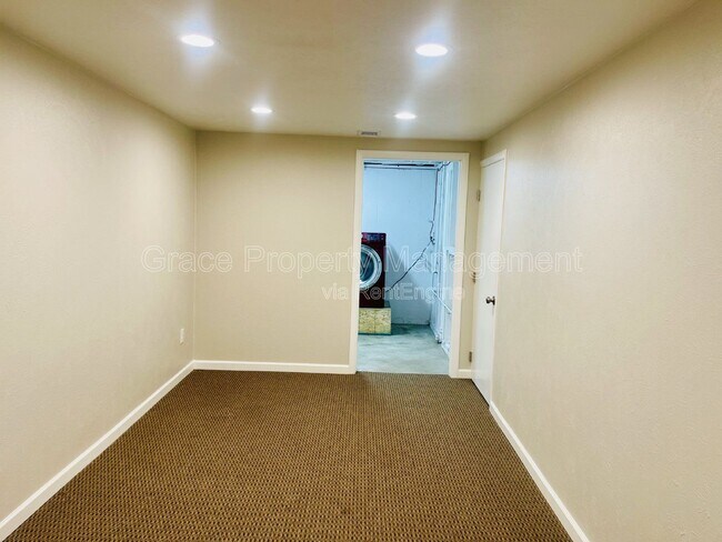 Building Photo - 3583 Wright St