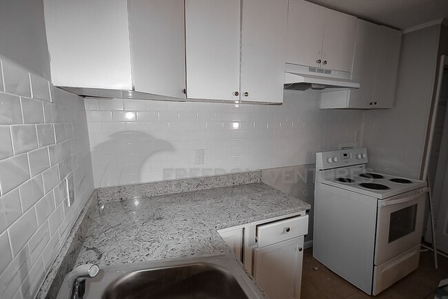 Building Photo - 4104 41st Ave N