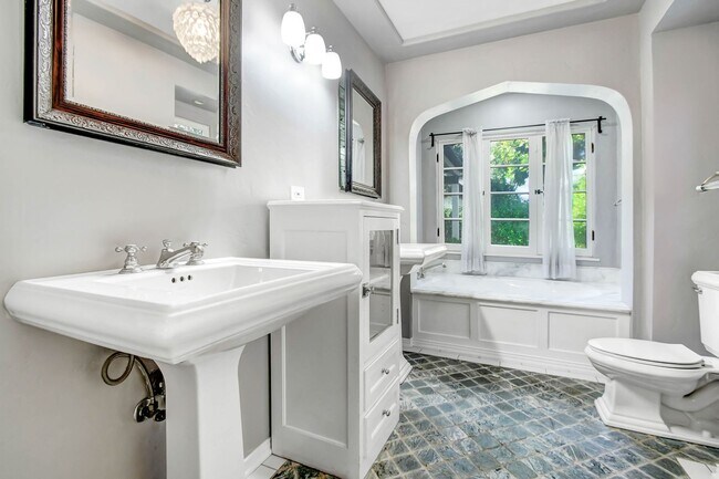 Building Photo - Luxurious Remodeled Home with ADU in Valley Village