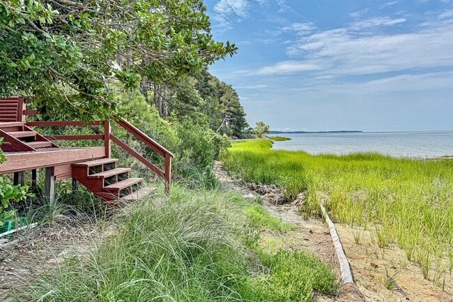 Building Photo - 12182 Heron Dr