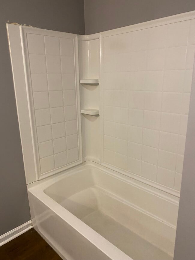 Building Photo - 4008 Knud Dr