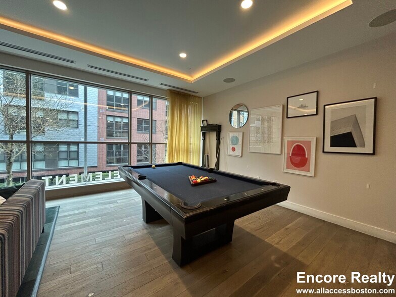 Building Photo - 65 Brainerd Rd