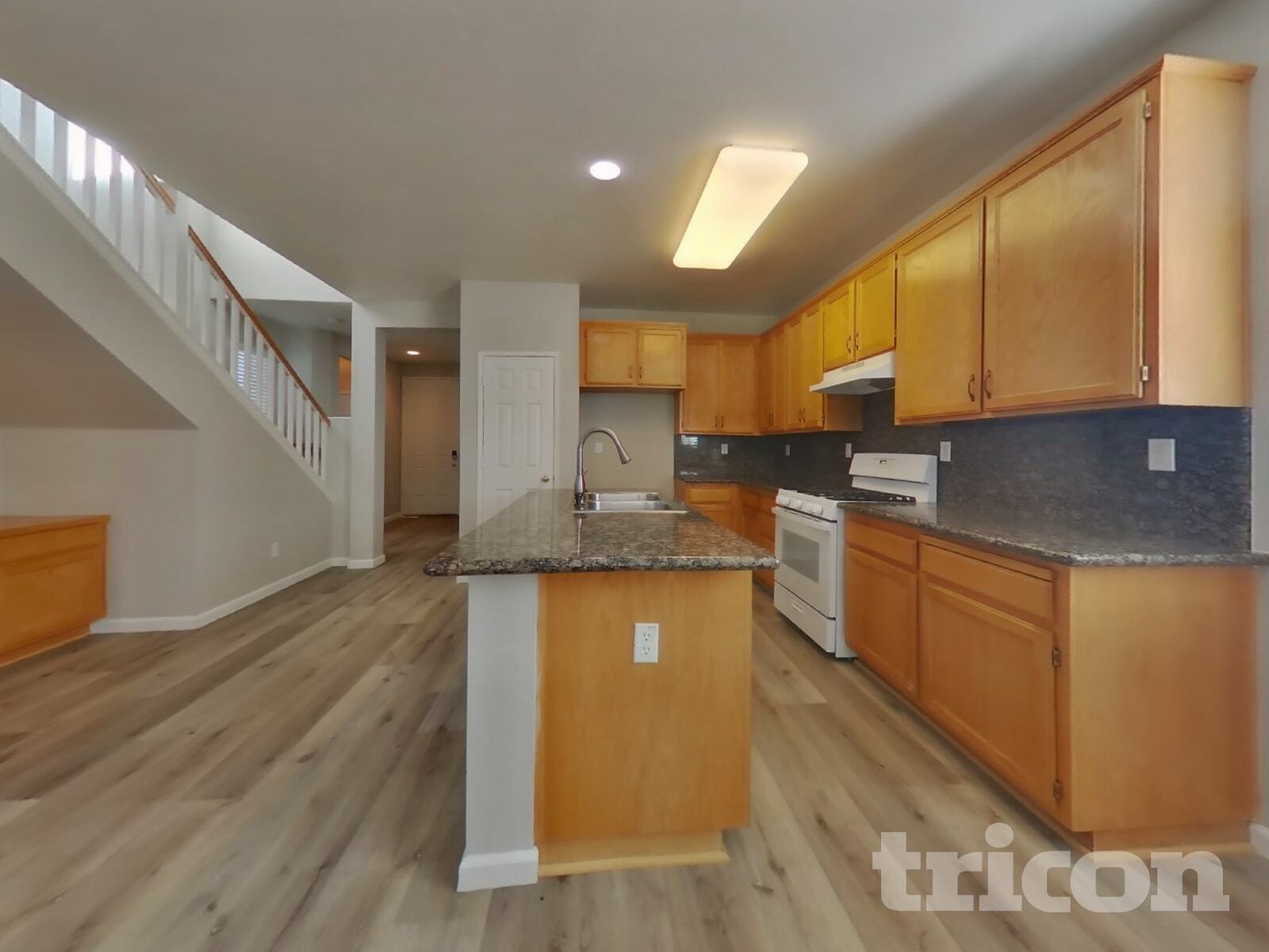 Building Photo - 1895 Bramblewood Dr